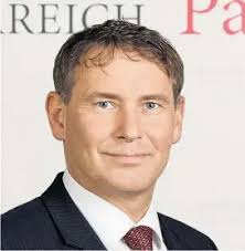 Die FPÖ und viel Cash aus Osteuropa