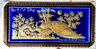 Khánh vàng đức phát xin giới thiệu đến quý khách hàng mẫu khánh vàng mừng kim khánh hôn phối cao cấp cực đẹp được chúng tôi chế tác theo yêu cầu từ phía khách một tuyệt tác mà chúng tôi muốn giới thiệu đến quý khách hàng ở bài viết này đó là mẫu khánh vàng chữ phúc cực kỳ ấn tượng. Khanh Vang Thanh Phong ThÆ°Æ¡ng Hiá»‡u Cháº¥t LÆ°á»£ng Tá»a Láº¡c Táº¡i Quáº­n 5
