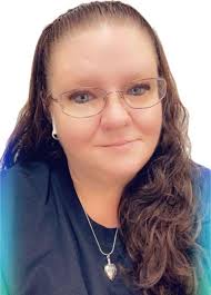 Samantha Cundiff's Instagram, Twitter & Facebook