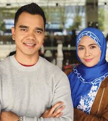 Berkemungkinan besar peminat tidak dapat lagi menyaksikan gandingan siti nordiana dan alif satar dalam projek lakonan selepas drama klik! Konsert Alif Satar Siti Nordiana Di S Pura Himpunkan Peminat 4 Negara Tawar Pelbagai Genre Berita Mediacorp