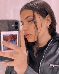 Milagros Simon's Instagram, Twitter & Facebook