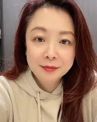 I’m so glad to have found a chic way to step into conscious comfort! , A  sustainable pair of shoes made by recycling 6 plastic bottles. Wow! 😲  Super comfortable with arch support insole, antibacterial ...