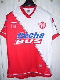 This performance currently places unión santa fe at 14th out of 26 teams in the primera división table, winning 26% of matches. Union De Santa Fe Home Camisa De Futebol 2011 2012