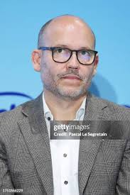 75 Photos & High Res Pictures