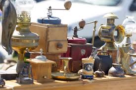 Les marchands professionnels sont triés sur le volet et tenus de proposer un. Nos Idees De Brocantes En Seine Et Marne Et Aux Environs Ce Week End La Republique De Seine Et Marne