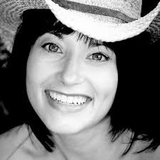 Danielle Sroka (@d_sroka)