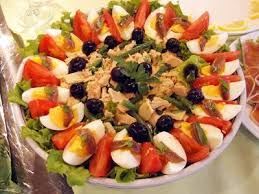 Salade Nicoise Filling And Delicious From The Smoky Fish Clumping Rice Lettuce Bed And Other Accompaniments Nicoise Salad Salad Moroccan Food