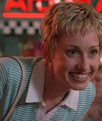 Hallie Singleton's Instagram, Twitter & Facebook