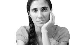 Exactamente 70 años después, en 1959, un bastardo, ladrón y asesino, llamado fidel castro, tomó el poder por la fuerza en cuba y confiscó todos los 'zapaticos de rosa', por considerarlos un vicio. Zapaticos De Rosa Cuba Libre Blogs El Pais