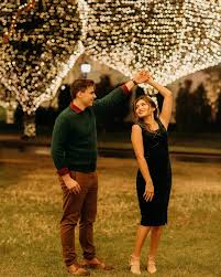 Have Yourself A Merry Little Christmas 🎄 • • • Photographer: @alyssabaker00