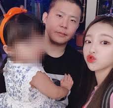 30 철구 vs 외질혜 이혼재판 판정 미리 정리해준다.txt. 5hwetb Rjr7qfm