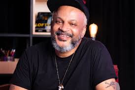 Alexandre Salles leva releitura contemporânea de terreiro para a CASACOR  São Paulo 2024