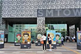 1.produk perawatan wajah dan kecantikan ada banyak produk favorit dari dari sabun beras, bedak wajah, atau cream perawatan wajah seperti snail. Kamu Kpopers 6 Tempat Di Korea Selatan Ini Wajib Kamu Sambangi