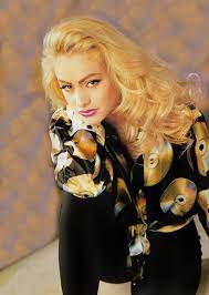 De la carrera paulina paulinadelacarrera@gmail.com 91: Oh Yeah Pop Paulina Rubio 1993 Ph Carlos Anadon Hair