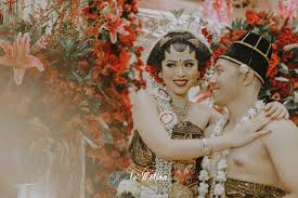 Foto prawedding, banyuwangi, jawa timur. Le Motion Photo Glamorous Javanese Wedding Of Cessy Tito Pernikahan Adat Jawa