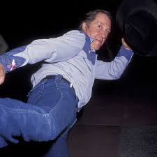 Photographs taken of david carradine's autopsy have been published by the thai press. David Carradine Sick Secrets Of Kung Fu Star S Autopsy National Enquirer