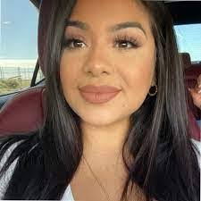 Sofia Landeros's Instagram, Twitter & Facebook