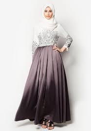 Myntra stylist niloufer shows us how to ace your fashion game with a maxi dress. Embroidered Maxi Dress Muslim Women Dress Muslimah Dress Hijab Fashion