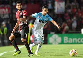 Arjantin lig kupası finalinde colon ile racing club'ta as kaleci arias görev yapamayacak. Racing Le Empato Sobre El Final Colon En Un Partido Con Arbitraje Polemico Canal Veo