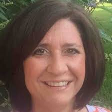 Karen Tutt's Instagram, Twitter & Facebook