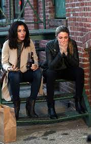 Pisodes of the fourth as well as the upcoming fifth season. Sarah Shahi On The Set Of Nancy Drew In New York 03 19 2016 2 Hawtcelebs