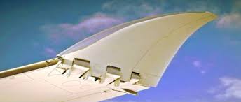 Um mit der großen spannweite der boeing 777x von 71,80 metern am boden umgehen zu können, können die flügelspitzen auf jeder seite hochgeklappt werden. Boeing Die Technik Von Klappflugel Lausitzer Allgemeine Zeitung