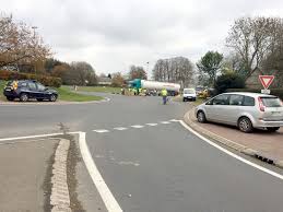Tôt le matin, certains manifestants ont débuté ou poursuivi les actions de blocage de la veille. Mouvement Des Gilets Jaunes Les Blocages De Ce Lundi 19 Novembre