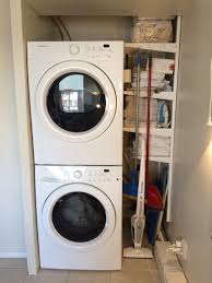 Whether you're dealing with a dedicated laundry room, a closet outfitted with a stacked washer and dryer, or simply the everyday challenge of finding a space where you can sort and fold clothes. Pin On Lavanderia