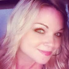 Amelia Carroll (@mealsonwheels90)