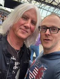 Darrell Noe (@DarrellNoe)