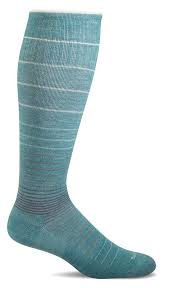 Sockwell Women S Circulator Graduated Compression Socks Ideal For Travel Sports Nurses Reduces Womens Compression Socks Compression Socks Compression Clothing