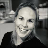 Anne Kee's Instagram, Twitter & Facebook