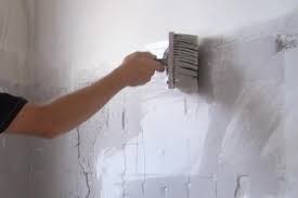 Wenn alte fliesen nicht mehr gefallen und nicht mehr gefliest werden soll, gibt es mehrere möglichkeiten, mit der alten fliesenwand oder dem fliesenboden umzugehen. Wand Verputzen Wand Spachteln Anleitung Diybook At