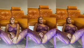 Annie Taboo Spreads Her Legs And Masturbates In Her Lingerie | PimpBunny