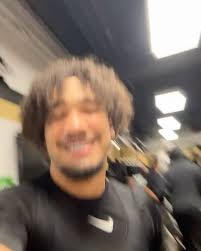 Catch us at the Benz. Jamie abrams is a hoe. hornetsK🚬🚬