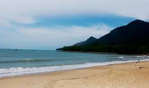 Kamu penyuka pantai, sudah tahu kalau di sulawesi utara ada banyak sekali pantai dan pulau cantik yang bisa dikunjungi? Pesona 5 Pantai Di Sarawak