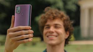 Motorola Moto g30 und Moto g10 ...