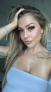 Georgia Knowles's Instagram, Twitter & Facebook