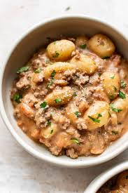 This Hamburger Gnocchi Recipe Is Crazy Good It S All Made In One Pan So You Have Fewer Dishes This Restaurant Quality Di Gnocchi Recipes Budget Meals Recipes