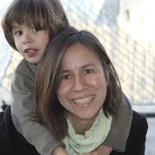 THATLou Founder Takes Museum Treasure Hunts Across the Channel