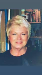 Linda Tart's Instagram, Twitter & Facebook