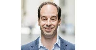 Justin Kulla's Instagram, Twitter & Facebook