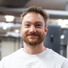 Lerne unser Team kennen · TST-Fitness