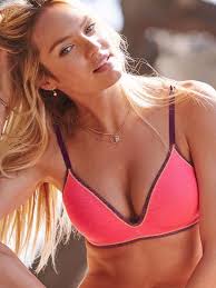 Candice Swanepoel presume su candente cuerpo