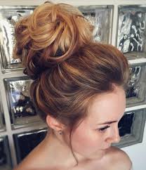 From buzz cuts to messy buns, classic styles to tousled waves, we got everything here to help you choose your hairstyle while you plan your big day! 40 Irresistible Hairstyles For Brides And Bridesmaids