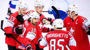 Der treffer von verteidiger korbinian holzer (28. Eishockey Wm Finnland Zieht An Deutschland Vorbei Eishockey Sportschau De
