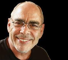 Richard Muench's Instagram, Twitter & Facebook