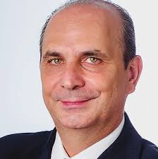 Radioweb, Facebook, Livretos e muito mais