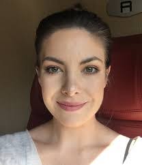 Lauren Connors's Instagram, Twitter & Facebook