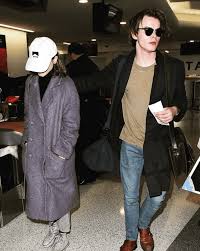 As far back as at that point, the couple has been spotted together frequently, including at the dior supper in paris in, outside an eatery in los feliz, and on emmy awards celebrity lane. Stranger Things Natalia Dyer And Charlie Heaton Might Be Dating Irl Femestella Charlie Heaton Style Natalia Dyer Natalia Dyer And Charlie Heaton